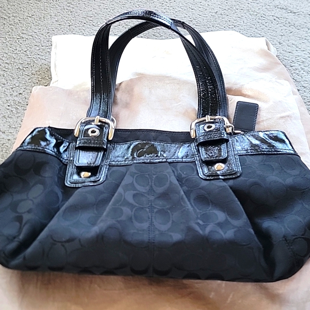 Coach Soho Tote Black/Silver
